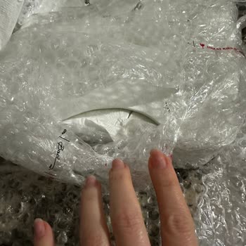 Karaca İnci Yemek Takımındaki Kararma Ve Kırılan Parçalar Nedeniyle Tam Değişim Talebi