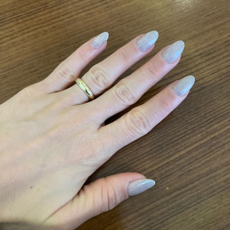 Fiyat, hijyen ve iletişim sorunları nedeniyle tırnak hizmeti şikayeti