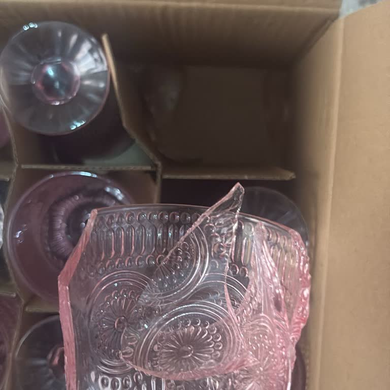 Karaca Kırık Kadeh Gönderip Çözüm Üretmedi