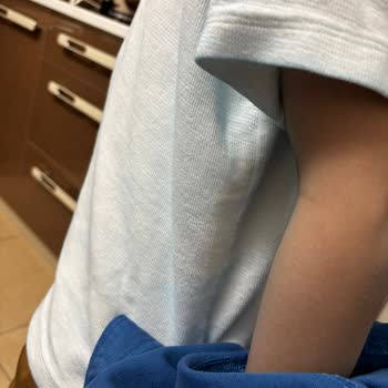 Zara Kanvas Cekette Boya Verdiği İçin Bayramı Mahvetti, İade Teklifi Yetersiz