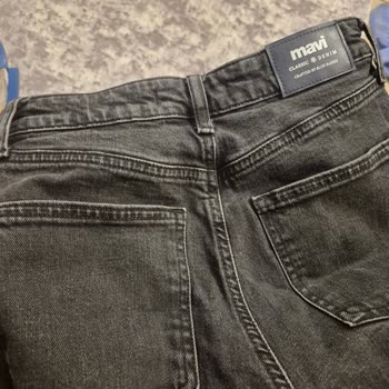 Sky Model Pantolonun Hızlı Solma Ve Atma Sorunu: Değişim Talebi