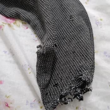 Arçelik Çamaşır Makinesi Kıyafetleri Yırtıyor Ve Kapak Sesli: Değişim Ve Tazminat Talebi