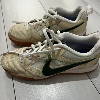 Yağmurda Rengi Değişen Nike Gato Ayakkabısının Tam İadesi Talebi