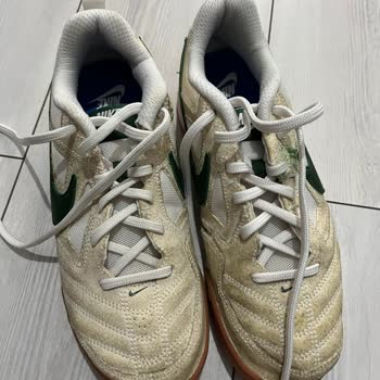 Yağmurda Rengi Değişen Nike Gato Ayakkabısının Tam İadesi Talebi