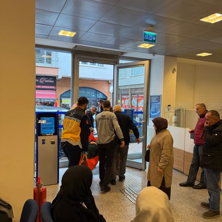 Yapı Kredi Bulancak Şubesi Uzun Süre Sıra Bekletiyor Ve Acil Durum Yaşandı