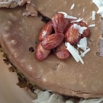 Moda Fırın (Kayseri) Pasta Ekşimiş Ve De İçi Sulanmış Şekilde İdi