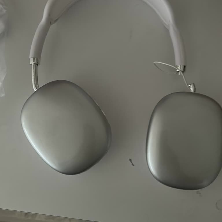 İlk Kullanımda Kırılan Kulaklık Ve Yanıtsız Müşteri Hizmetleri