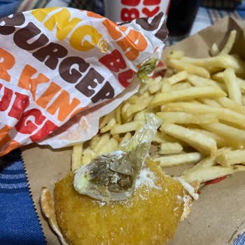 Burger King'de Çürük Marullu Burger Şikayeti