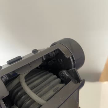 Dyson Cinetic Big Ball Süpürge Başlığı Üç Yılda Sürekli Kırılıyor