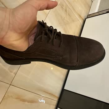 Tergan Mağazası Ayakkabı Tabanı Yırtılmasına Çözüm Sunmuyor, Tamir İsteği Reddedildi