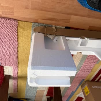 Teslim Edilen The Frame Pro TV Kırık Çıktı, Değişim Talebine Yanıt Gelmedi