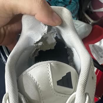 Sadece Bir Ayda Deforme Olan Spor Ayakkabı İçin Garanti Reddi