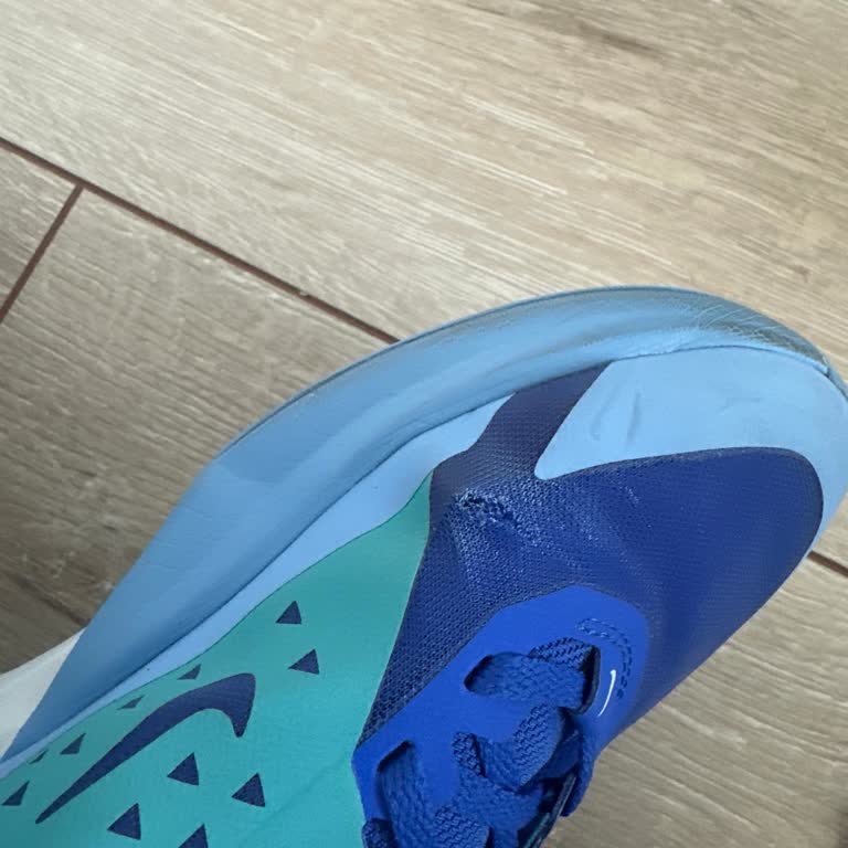 Kısa Sürede Çatlayan Nike Sonic Fly Ayakkabısının Garanti Reddi Ve Değişim Talebi