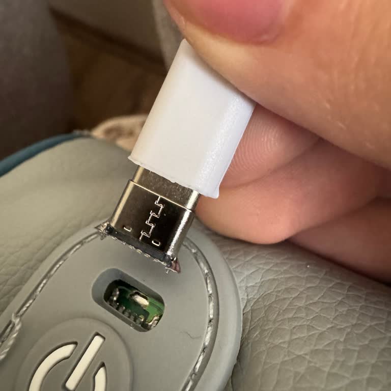 Şarj Girişi Kısa Sürede Koptu, Ürün Hatası Ve İade Talebi