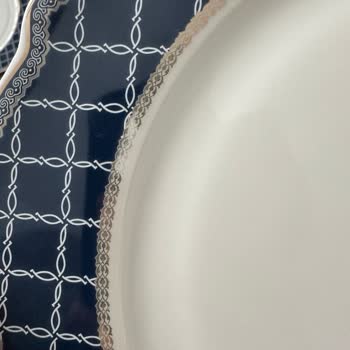 Eliza Yemek Takımında Desen Solması Ve Şirketin Değişim Reddetmesi