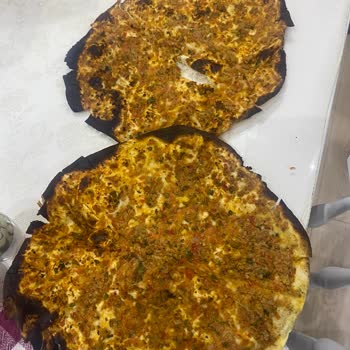 Yanık Lahmacun Ve Kaba Çalışanın İade Reddi Şikayeti