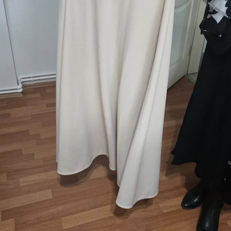 Mihrace Giyim’den Aldığım Etek Görseliyle Uyuşmuyor Ve İade Talebim Red Edildi