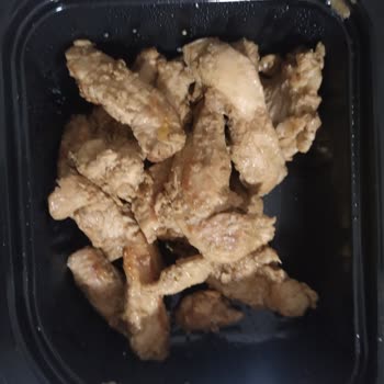 Tavuk Dünyası Kayaşehir Şubesinde Kalitesiz Sunum Ve Lezzetsiz Tavuk Menüsü