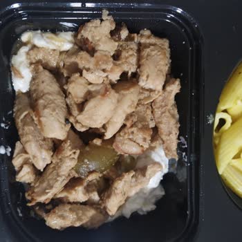 Tavuk Dünyası Kayaşehir Şubesinde Kalitesiz Sunum Ve Lezzetsiz Tavuk Menüsü