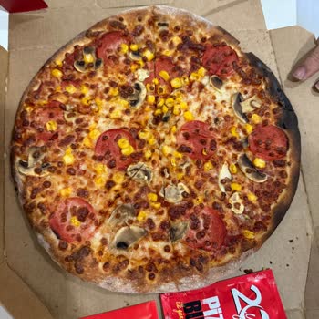 Yanık Pizza, Patates Yok, Yemeksepeti Müşteri Hizmetinde Çözüm Bulunamıyor