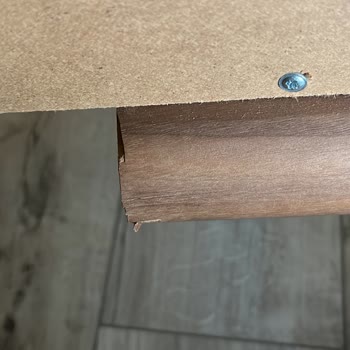 Defolu Ve Eksik Mobilyalar İçin İlgisiz Firma Ve Tam Geri Ödeme Talebi