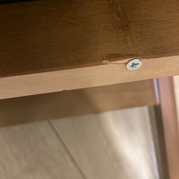 Defolu Ve Eksik Mobilyalar İçin İlgisiz Firma Ve Tam Geri Ödeme Talebi