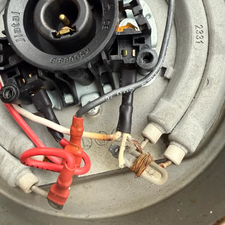 Arzum AR3129 Modelinde Açığa Çıkarılan Kablo Nedeniyle Elektrik Çarpma Riski Ve Ürün Değişimi Talebi