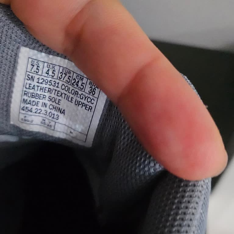 Kaygan Skechers Altitude 2.0 Outdoor Ayakkabıda Düşüş Ve Diz Kapağı Ağrısı