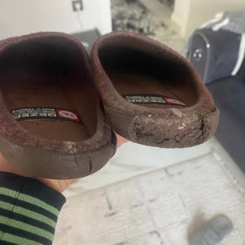 Gezer Terlikte Hızlı Topuk Bozulması Ve Değişim Talebi