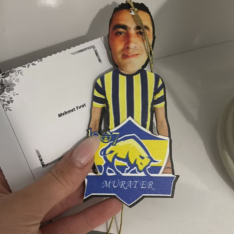 Yanlış Fotoğraflı Kişiye Özel Hediye Ve İzin Almadan Gönderilen Yeni Ürün