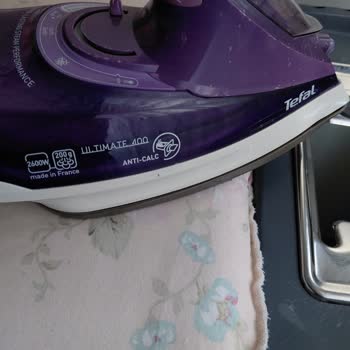 Tefal Ultimate400 Ütüsünde Elektrik Arızası: Kablo Girişinde Yanma Ve Klemens Erimesi