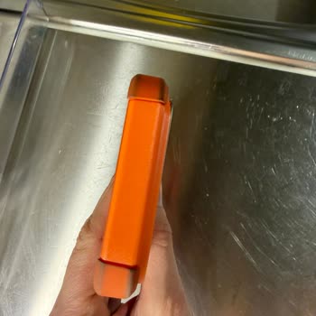 Turuncu İphone Kılıfının Hızlı Kararması Ve Satıcı Garantiyi Reddetmesi