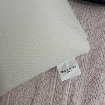 Bebek Yastığındaki Şiddetli Kimyasal Koku Ve Değişim Talebi