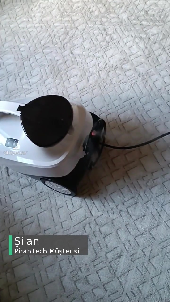 Pirantech Su Akıtıyor, Buhar Çıkarıyor, Ötüyor videonun kapak resmi