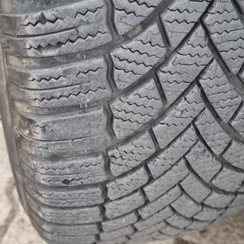 Kısa Sürede Ufalanan Bridgestone Kış Lastiği Garanti Talebi