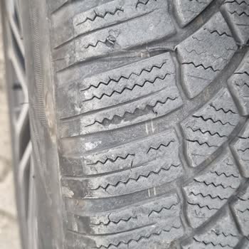 Kısa Sürede Ufalanan Bridgestone Kış Lastiği Garanti Talebi