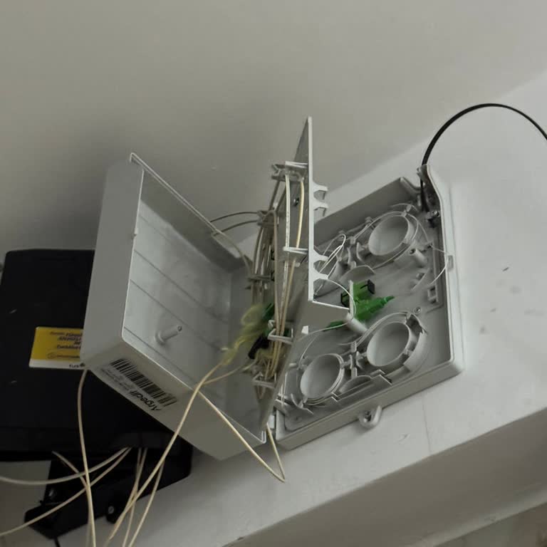 Altyapı Ve Kutu Arızaları Nedeniyle Sürekli İnternet Kesintisi