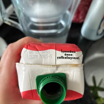 Küflü Şeftali Aromalı Meyve Suyu İçin İade Ve Gıda Güvenliği Şikayeti