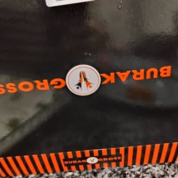 Burak Gross Şubesinde Şekerpare Ürününde Yumurta Kabuğu Ve Hijyen Şikayeti