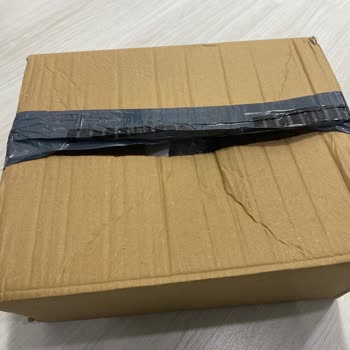 Teslim Edilen Kargo Paketi Açık, Bir Forma Eksik