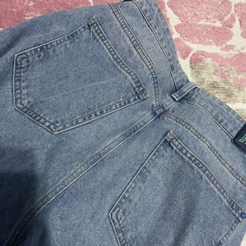 Kısa Sürede Bollaşan Ve Renk Solan Jean Pantolon İçin Değişim Talebi