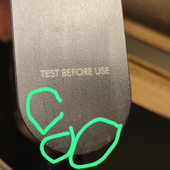 Çizikli Dyson Airstrait Ürünü İçin Yenisiyle Değişim Talebi