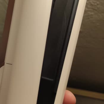 Çizikli Dyson Airstrait Ürünü İçin Yenisiyle Değişim Talebi