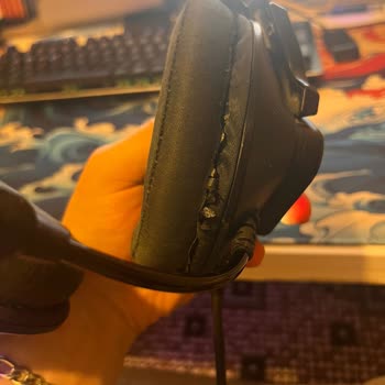 Soyulan Pedler Nedeniyle Gamepower Kizaru 7.1 Kulaklıkta Yedek Ped Talebi