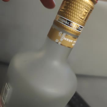 Efe Gold Rakı Tüketiminden Şiddetli Bulantı Ve Eklem Ağrısı, Şirketten Cevap Yok
