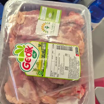 Migros Şubesinde Bozuk Tavuk Ürünleri İade Reddedildi