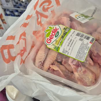 Migros Şubesinde Bozuk Tavuk Ürünleri İade Reddedildi