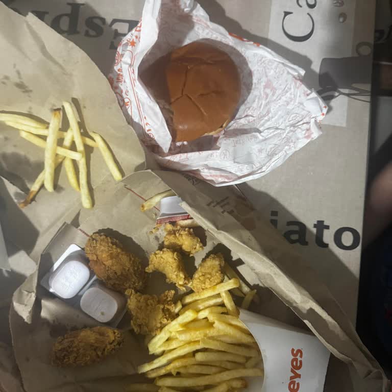 Yemeksepeti Siparişinde Eksik Ve Yanlış Ürün, Canlı Destekten Çözüm Bulunamadı