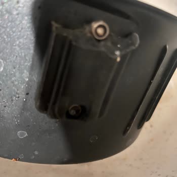 Kırılan Hazne Kulpu Airfryer'ı Kullanılamaz Hâle Getirdi Ve Yedek Parça Bulamıyorum