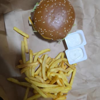 McDonald's'tan Ekstra Hamburger Gelmedi İade Talebi